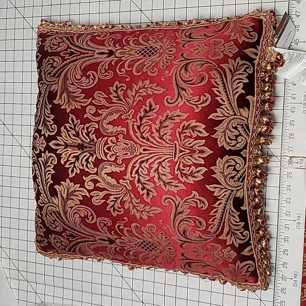 Renaissance Square Pillow 22" x‎ 22" Style #1250 Accent Pillow NIB #1
